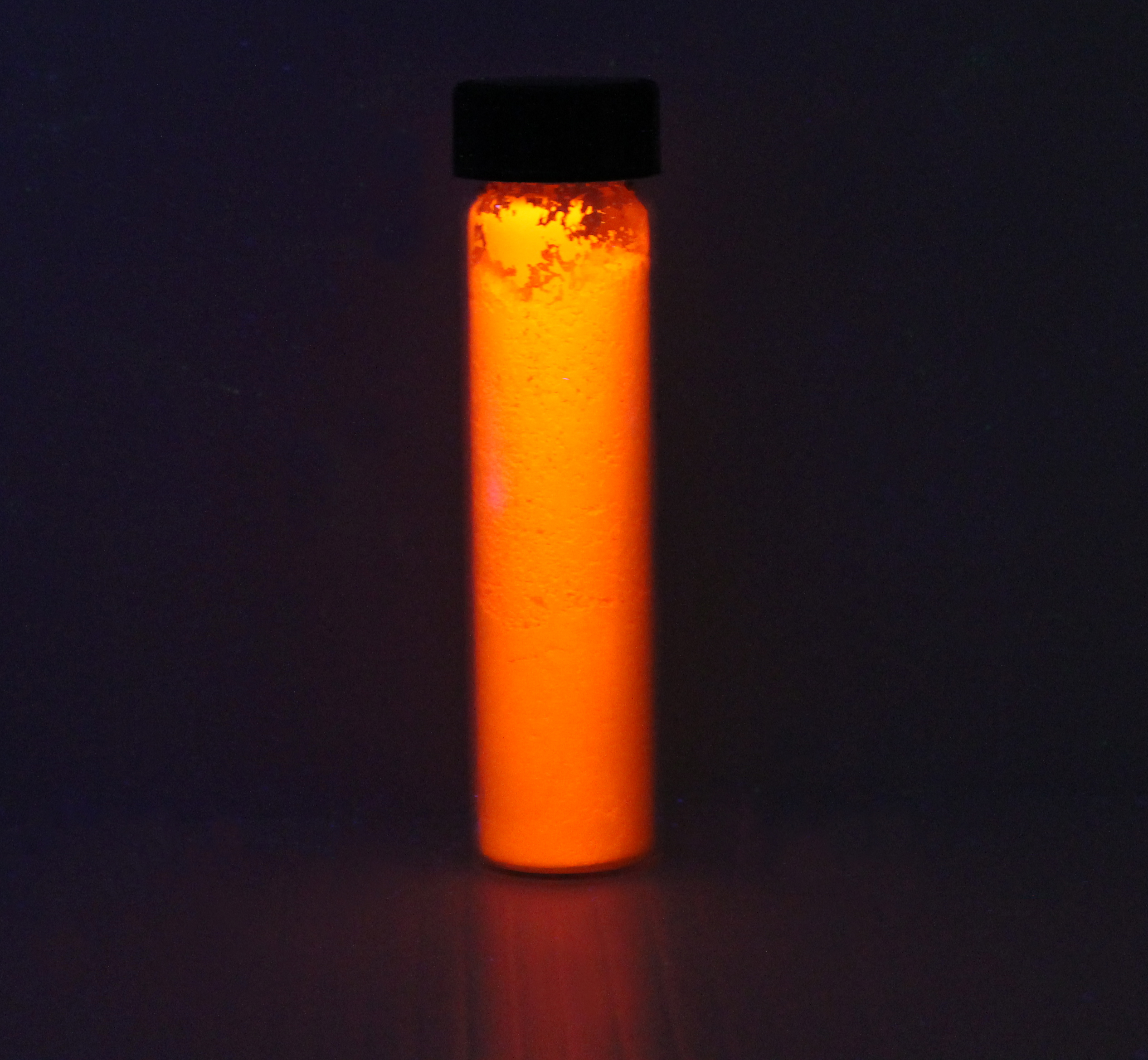 Strontium Sulfide under UV illumination
