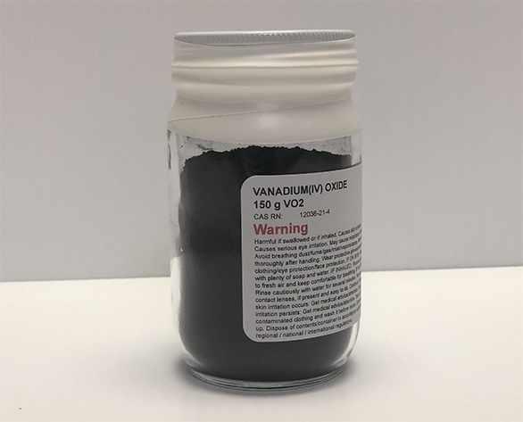 Vanadium Dioxide nano-powder